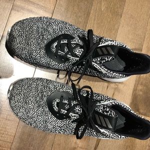 Adidas alphabounce size 8.5 MENS